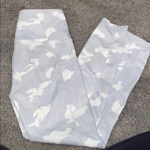 White camo leggings